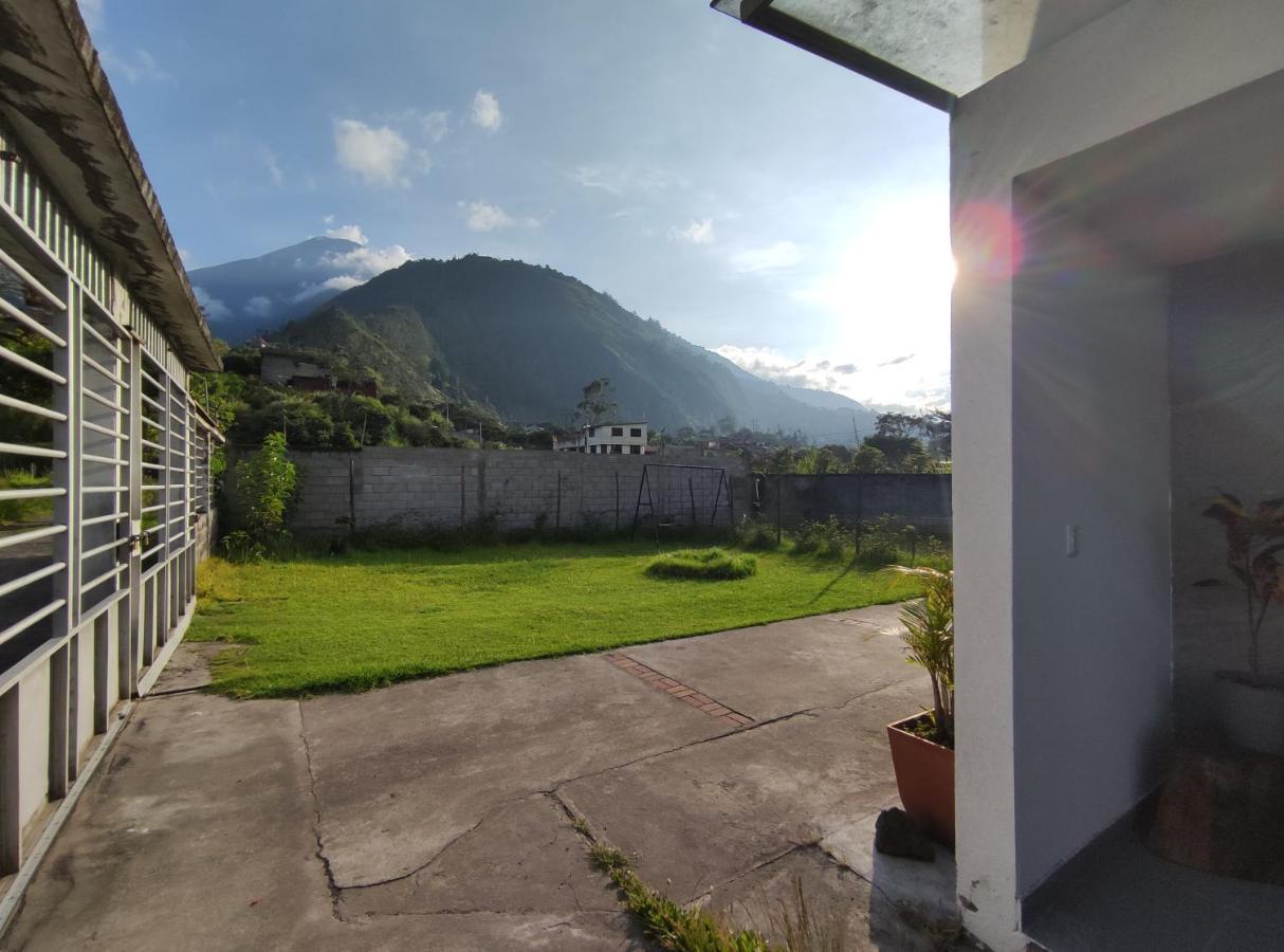 Elegante Apartamento Con Vistas Al Volcan Tungurahua บาญอส ภายนอก รูปภาพ